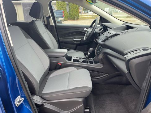 Used 2017 Ford Escape SE image 17