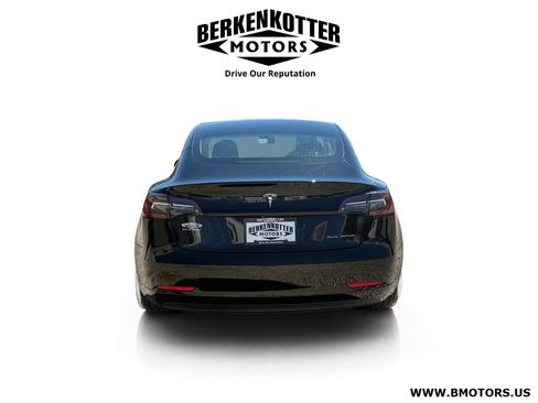 Used 2018 Tesla Model 3 Long Range AWD/4WD image 4