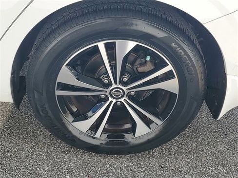 Certified 2022 Nissan Sentra SV w/ Trunk Package image 31