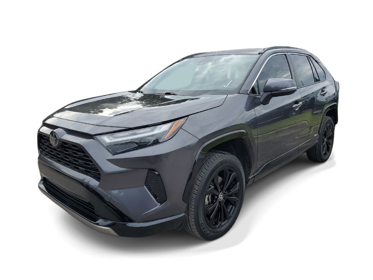 Used 2025 Toyota RAV4 SE AWD/4WD image 2