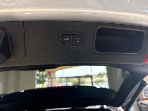 Used 2018 Porsche Macan S w/ Premium Package Plus image 33