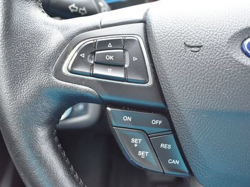 Used 2019 Ford Escape Titanium AWD/4WD image 23
