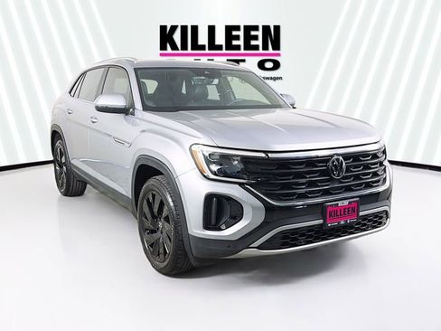 Used 2024 Volkswagen Atlas Cross Sport SE image 1