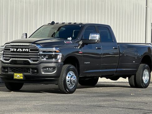 Used 2025 RAM 3500 Laramie w/ Towing Technology Group image 9