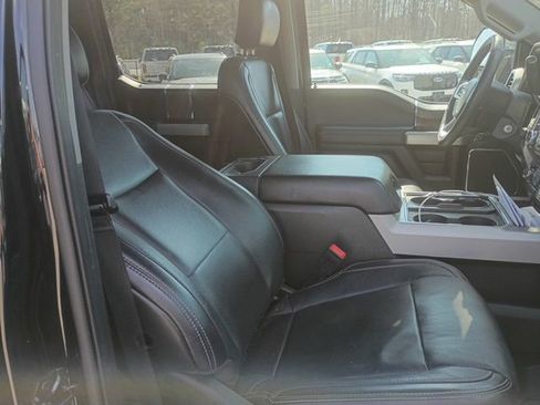 Used 2019 Ford F250 Lariat w/ Chrome Package image 21