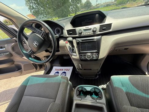 Used 2015 Honda Odyssey EX image 23