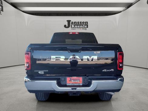 Used 2026 RAM 2500 Big Horn AWD/4WD image 2