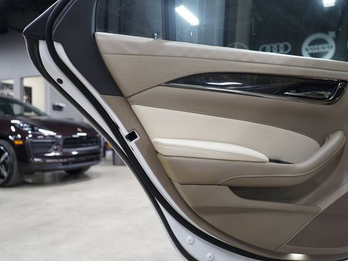 Used 2016 Cadillac CTS Luxury RWD image 13