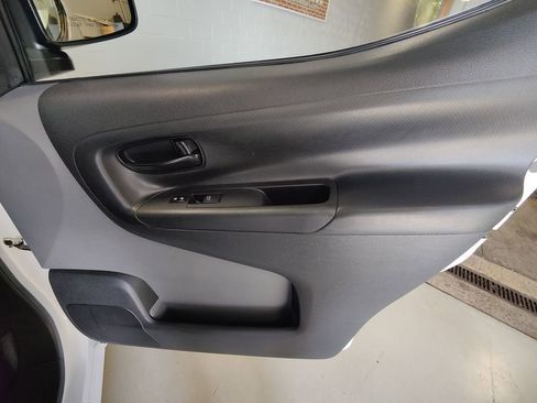 Used 2021 Nissan NV200 S image 12