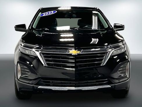 Used 2022 Chevrolet Equinox LT image 2