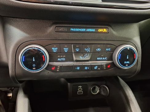 Used 2024 Ford Escape ST-Line w/ Equipment Group 301A image 15