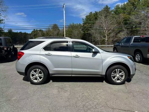 Used 2010 Chevrolet Equinox LT w/ Vehicle Interface Package image 6