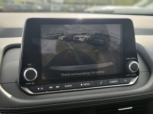 Used 2026 Nissan Rogue SV image 27