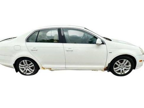 Used 2007 Volkswagen Jetta Wolfsburg Edition FWD image 7