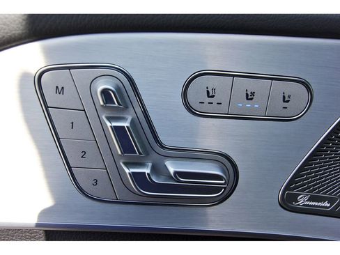 Used 2025 Mercedes-Benz GLS 450 4MATIC image 27