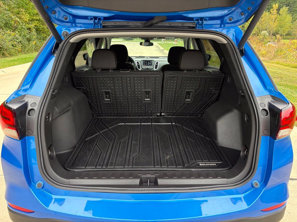 Used 2024 Chevrolet Equinox LT w/ LPO, Floor Liner Package FWD image 45
