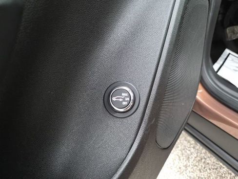 Used 2024 Chevrolet Blazer LT w/ Convenience Package image 15