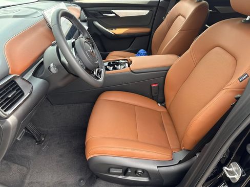 New 2025 VinFast VF 8 Plus AWD/4WD image 23