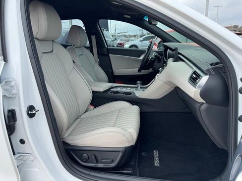 Used 2023 Genesis G70 2.0T w/ Sport Prestige Package image 26