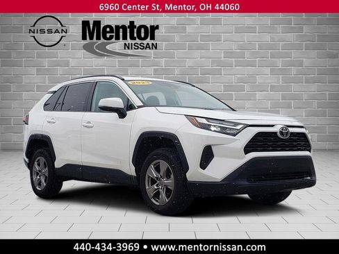 Used 2023 Toyota RAV4 XLE image 1