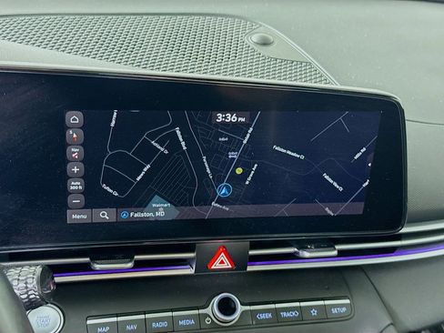 Certified 2023 Hyundai Elantra Limited FWD image 8