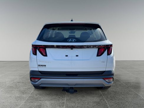 New 2025 Hyundai Tucson SE image 4