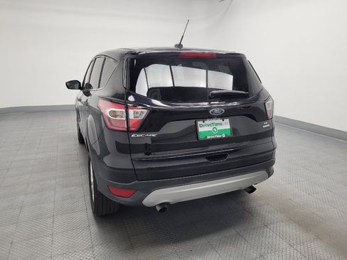 Used 2017 Ford Escape SE FWD image 6