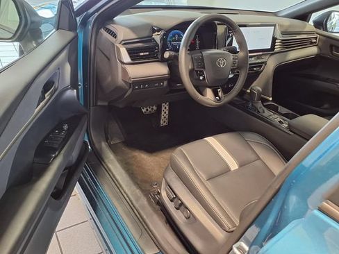 Used 2026 Toyota Camry SE w/ Multimedia Upgrade Package FWD image 6
