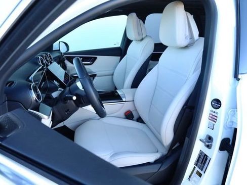 Certified 2025 Mercedes-Benz GLC 300 4MATIC image 26