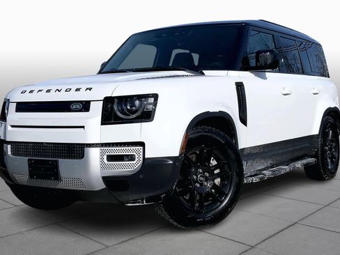 Used 2025 Land Rover Defender 110 S image 1