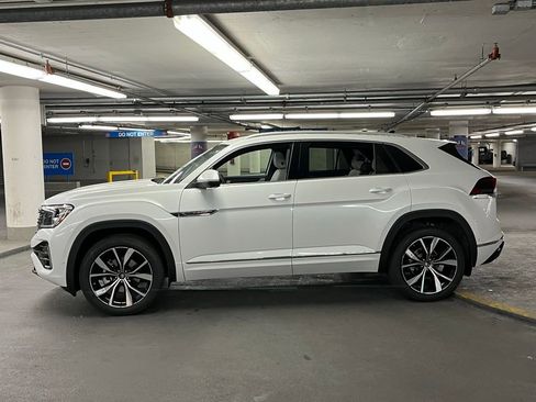New 2026 Volkswagen Atlas Cross Sport SEL Premium R-Line AWD/4WD image 33