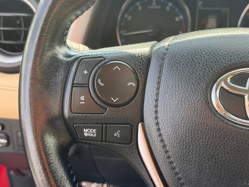 Used 2016 Toyota RAV4 Limited AWD/4WD image 19