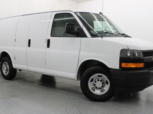 Used 2020 Chevrolet Express 2500 w/ Enhanced Convenience Package image 1