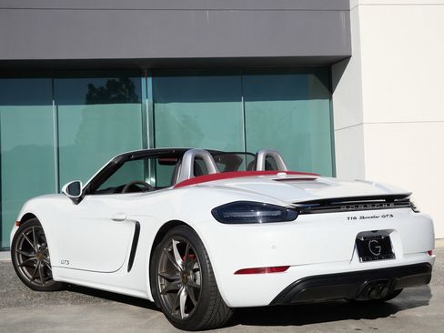 Used 2018 Porsche 718 Boxster GTS image 6