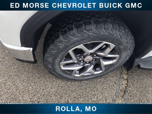 Used 2023 GMC Sierra 1500 SLT w/ SLT Premium Package image 9