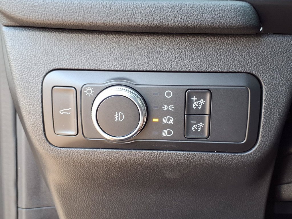 Used 2021 Ford Escape SEL FWD image 31