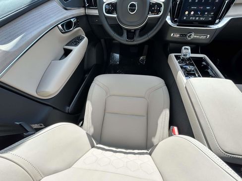 New 2026 Volvo XC90 B5 Core image 15