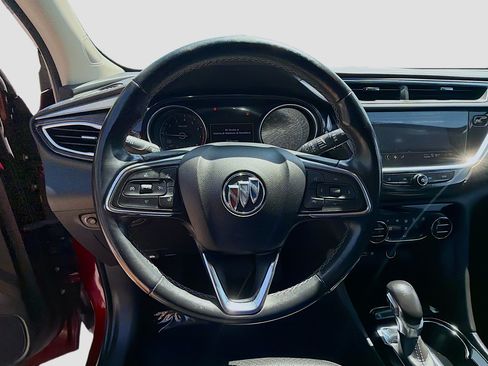 Used 2022 Buick Encore GX Essence w/ Experience Buick Package FWD image 8