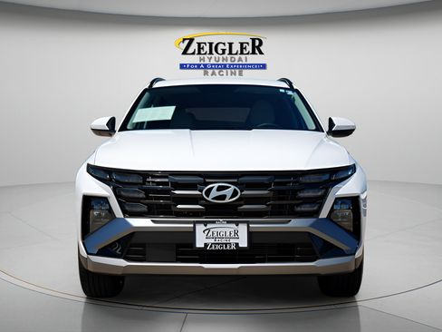Used 2026 Hyundai Tucson SEL FWD image 2