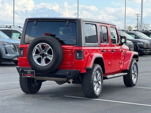 Used 2021 Jeep Wrangler Unlimited Sahara image 5