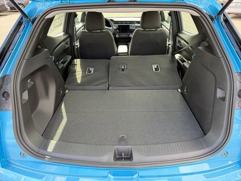 New 2027 Chevrolet Bolt LT w/ Comfort Package FWD image 34