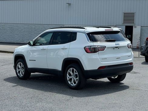 Used 2024 Jeep Compass Latitude AWD/4WD image 7