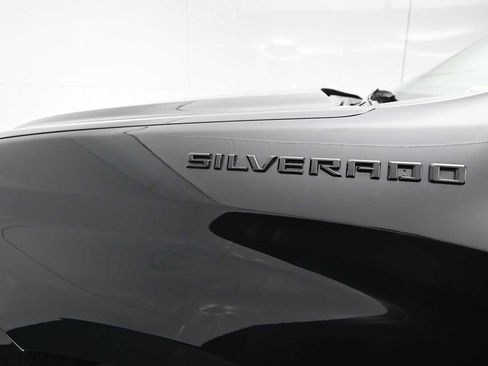 Used 2023 Chevrolet Silverado 1500 LT w/ Leather Package AWD/4WD image 29