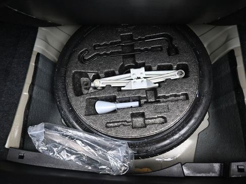 Used 2020 Honda Civic Touring image 50