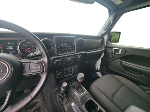 Used 2021 Jeep Wrangler Unlimited Sport AWD/4WD image 19