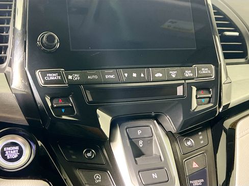 Used 2023 Honda Odyssey Touring image 26