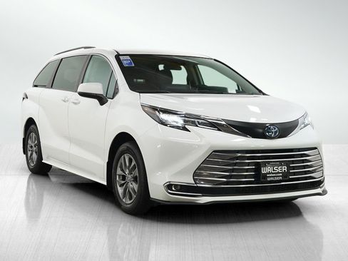 Used 2022 Toyota Sienna LE FWD image 7