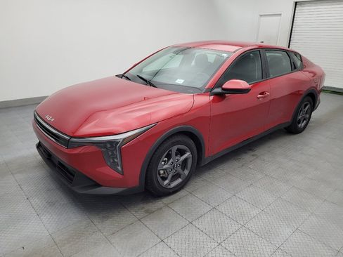 Used 2025 Kia K4 FWD image 2