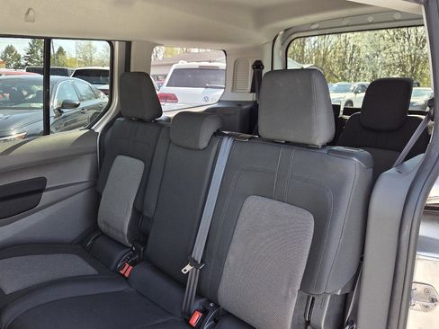 Used 2021 Ford Transit Connect XL image 17
