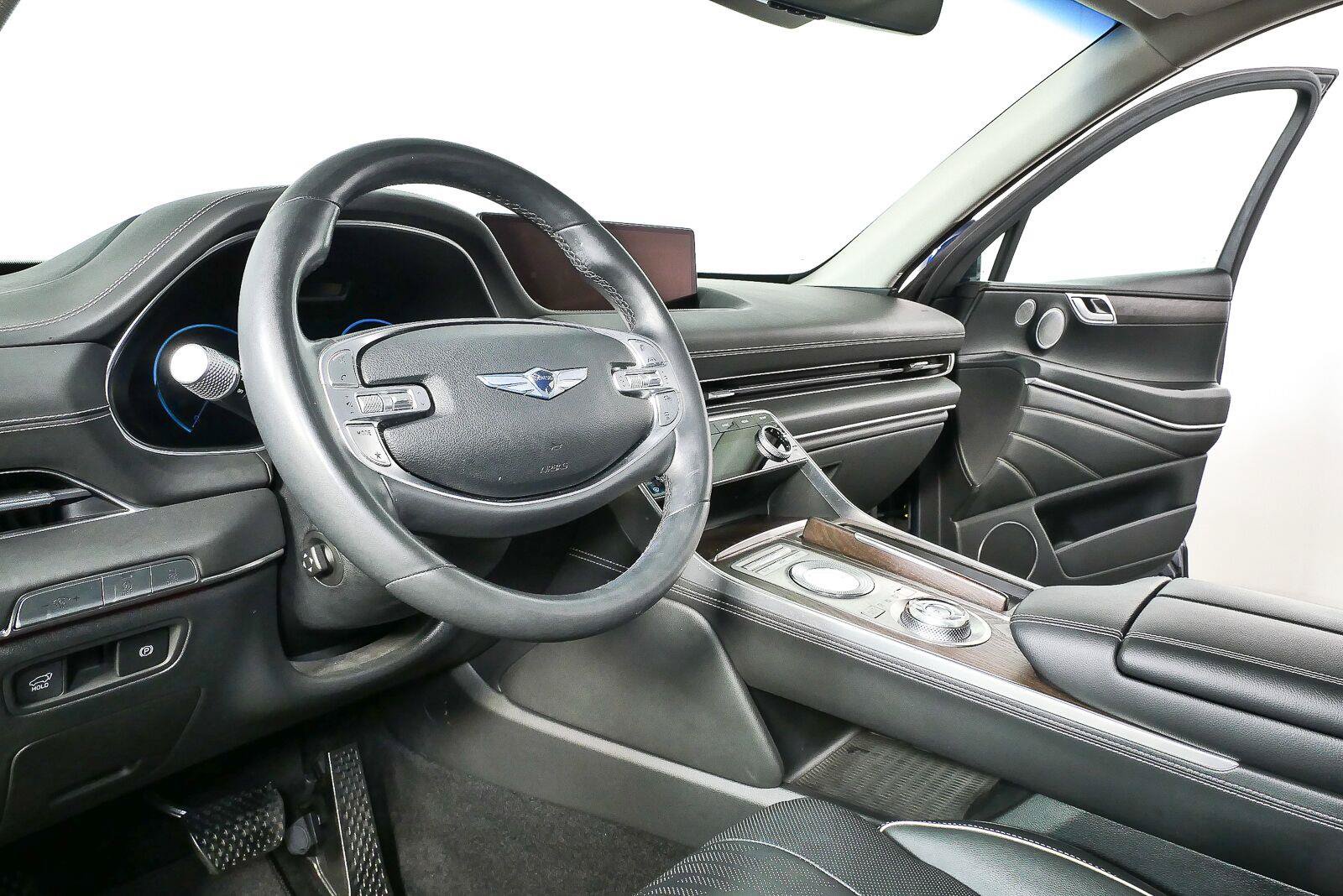 Used 2022 Genesis GV80 2.5T w/ Prestige Package 04 AWD/4WD image 5